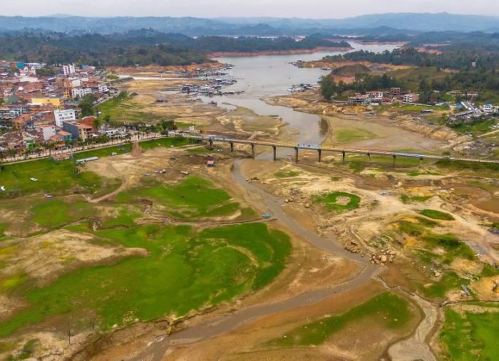 represa-guatape-secajpg